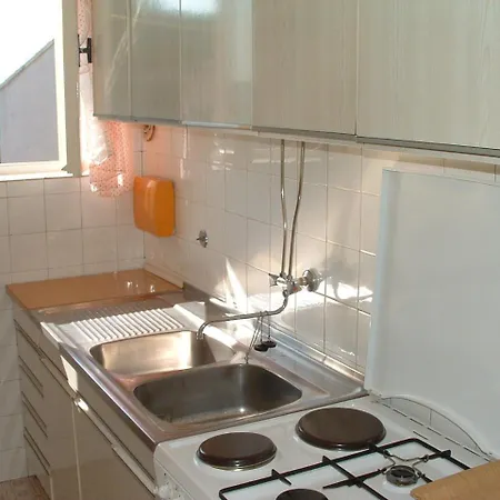 Pavlo Apartamento Tisno